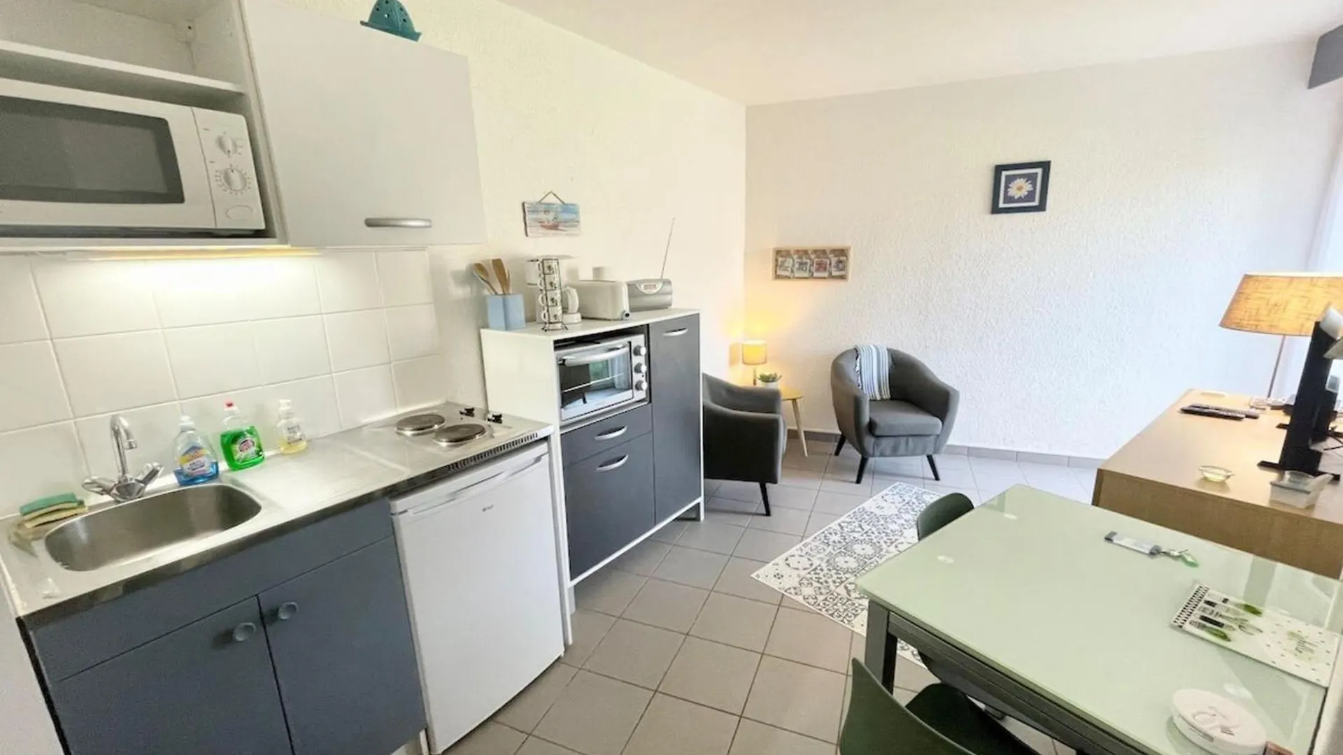Charmante Maisonnette Bord De Mer Terrasse Guidel 0*,  Frankrig